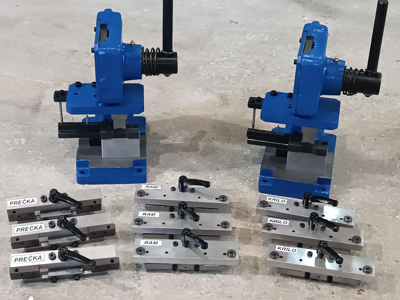 PRESA ZA PROBIJANJE OTVORA NA ALUMIJUMSKIM PROFILIMA